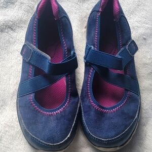 Surprize by Stride Rite Size 12 kids